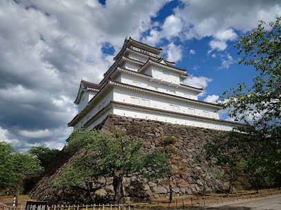 鶴ヶ城郷土博物館