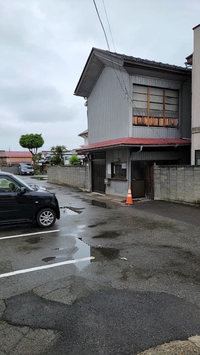 吉野屋不動産 有料大町駐車場